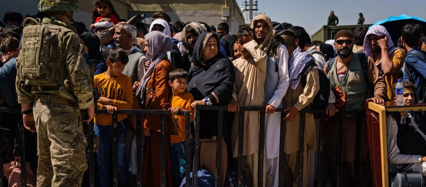  Αφγανοί και μέλη των ΜΚΟ του Σόρος προσγειώθηκαν στα Τίρανα